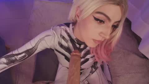  cyber zoe   online show from 10, 4, 2026