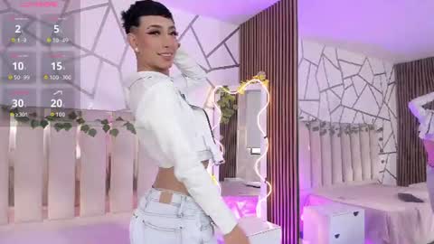 cyrus_tay online show from 19, 6, 2026