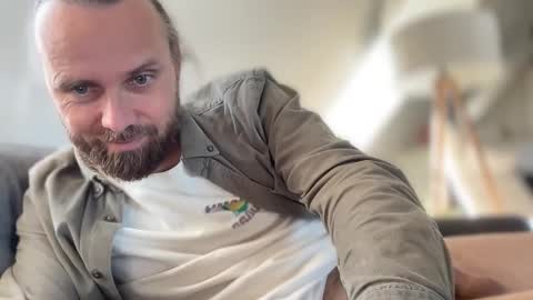 d0n_gi0vanni online show from 22, 4, 2026