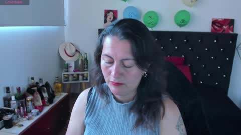 Mia  online show from 6, 2, 2025