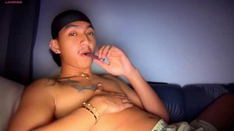   online show from 15, 10, 2025