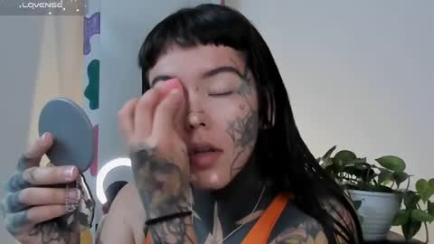 Darlene online show from 10, 3, 2025