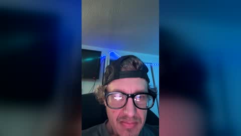 Snapshot of daddybigdick480 chatting on 1, 2, 2026 daddybigdick480 online show from 1, 2, 2026