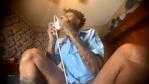 sexy tatted king bbc online show from 22, 4, 2026