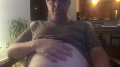 daddymike92883_1 online show from 17, 2, 2025