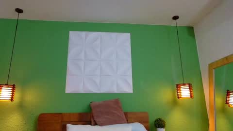 Valen online show from 12, 3, 2025