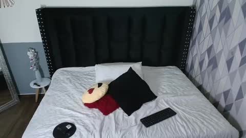 Anny  online show from 3, 1, 2025