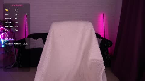 Snapshot of daenerys_daen chatting on 4, 2, 2025 daenerys_daen online show from 4, 2, 2025