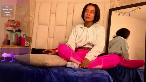 daffnelewis online show from 17, 12, 2025