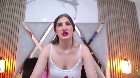 Dafne Castro online show from 21, 4, 2026