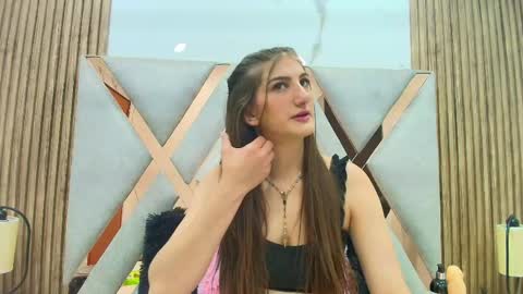 Dafne Castro online show from 27, 4, 2026