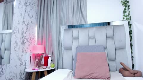 dafne_quenn online show from 11, 9, 2025