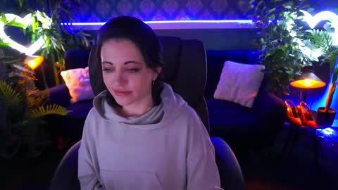 Dafni Mon online show from 11, 3, 2025