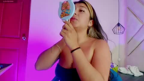 Dahiana  online show from 21, 4, 2026