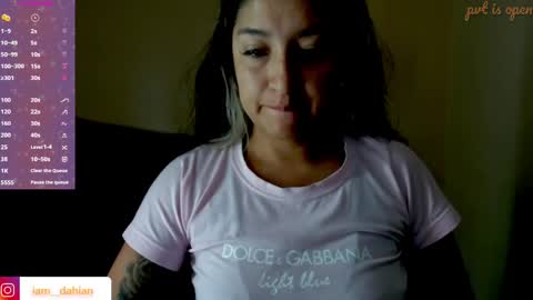 Dahiana  online show from 28, 4, 2026