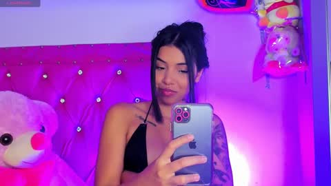    online show from 25, 1, 2025