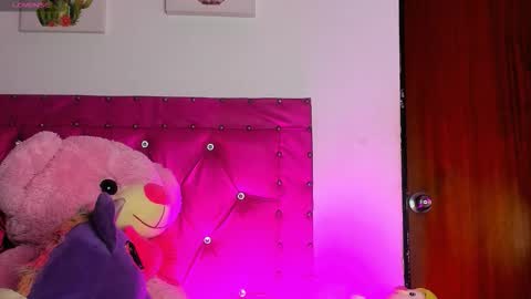    online show from 11, 9, 2025