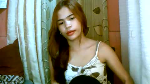 Snapshot of dahlia_123 chatting on 6, 1, 2025 Im Dahlia online show from 6, 1, 2025