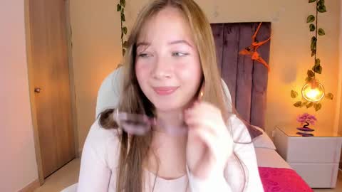 Snapshot of dahlia_rousse chatting on 9, 10, 2025 Dahlia online show from 9, 10, 2025