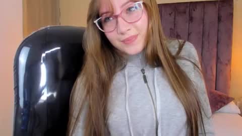 Snapshot of dahlia_rousse chatting on 27, 10, 2025 Dahlia online show from 27, 10, 2025