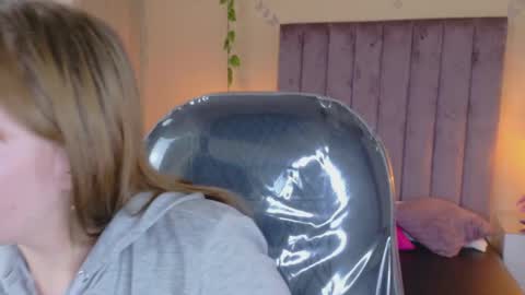 Snapshot of dahlia_rousse chatting on 18, 1, 2026 Dahlia online show from 18, 1, 2026