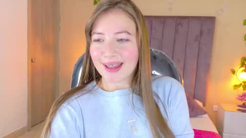 Snapshot of dahlia_rousse chatting on 3, 3, 2026 Dahlia online show from 3, 3, 2026