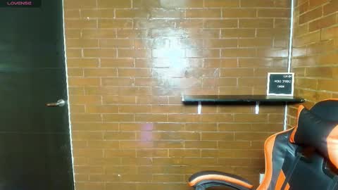 Snapshot of daiana_m chatting on 24, 2, 2025 Daiana online show from 24, 2, 2025