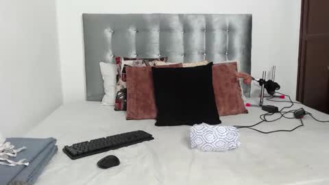 Daiisha.. online show from 3, 10, 2025