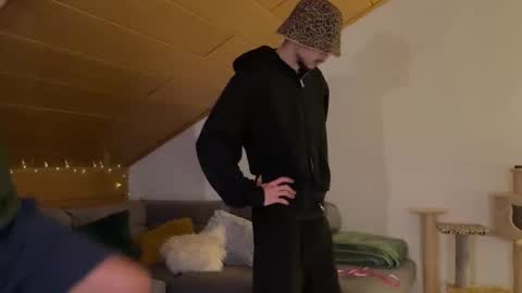 Daimon  online show from 20, 11, 2025