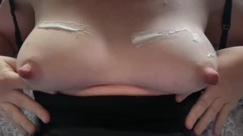 Mx Mommy Moo online show from 1, 7, 2026