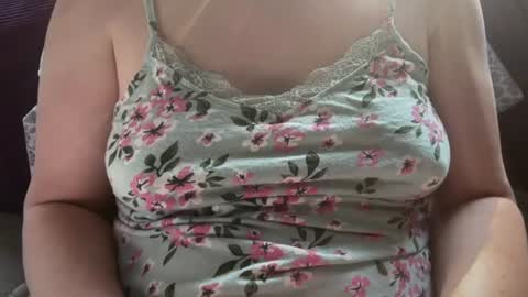 Mx Mommy Moo online show from 22, 7, 2026