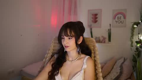 Daisy online show from 22, 7, 2026