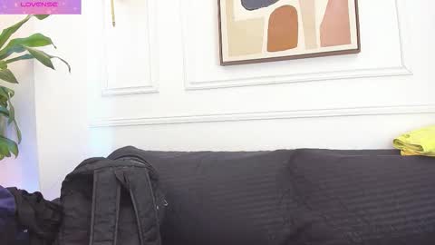 Daisy Price online show from 28, 10, 2025