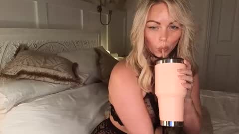 Snapshot of daisydreams_cumtrue chatting on 1, 3, 2026 Daisy Dreams online show from 1, 3, 2026