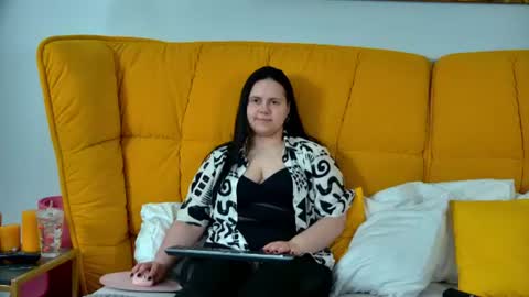 Snapshot of daisyharts chatting on 23, 6, 2026 DaisyHarts online show from 23, 6, 2026