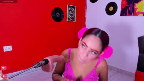 girl- paola online show from 21, 7, 2026