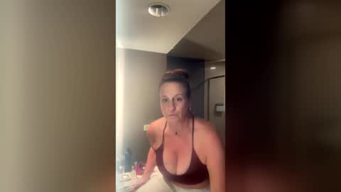 Snapshot of daisymae0017 chatting on 1, 7, 2026 daisymae0017 online show from 1, 7, 2026