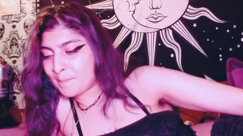 Snapshot of dak_7 chatting on 19, 12, 2024 -- -- help me reach 100 hands up online show from 19, 12, 2024