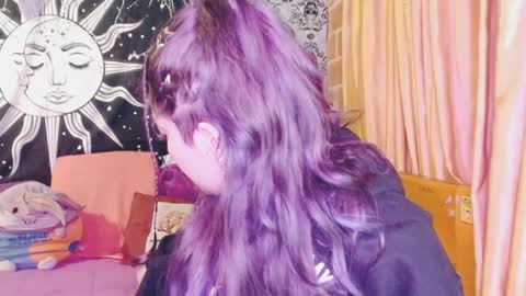 Snapshot of dak_7 chatting on 12, 1, 2025 -- -- help me reach 100 hands up online show from 12, 1, 2025