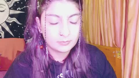 Snapshot of dak_7 chatting on 12, 1, 2025 -- -- help me reach 100 hands up online show from 12, 1, 2025