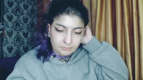 Snapshot of dak_7 chatting on 1, 2, 2025 -- -- help me reach 100 hands up online show from 1, 2, 2025