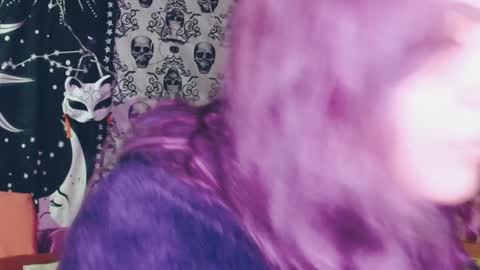 Snapshot of dak_7 chatting on 7, 2, 2025 -- -- help me reach 100 hands up online show from 7, 2, 2025