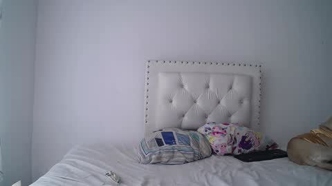 Dakota and Aron online show from 8, 2, 2025