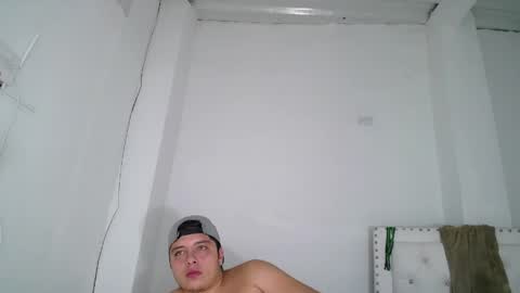 Dakota and Aron online show from 25, 4, 2026