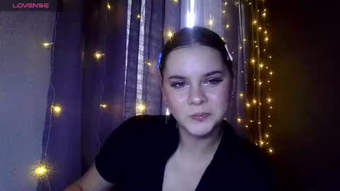 Snapshot of dakota_charm_ chatting on 25, 6, 2026 Dakota online show from 25, 6, 2026