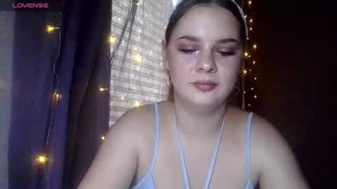 Snapshot of dakota_charm_ chatting on 27, 6, 2026 Dakota online show from 27, 6, 2026