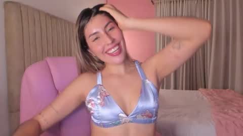 Snapshot of dakota_clark chatting on 22, 10, 2025 Helloo HAPPY NEW YEAR Ill be back soon online show from 22, 10, 2025