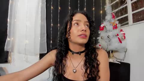 Snapshot of dakota_m01 chatting on 21, 12, 2024 Dakota online show from 21, 12, 2024