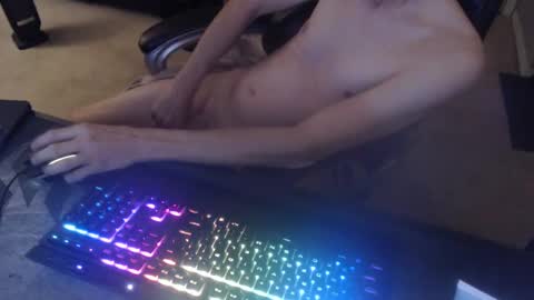 Snapshot of dakota_reilly chatting on 10, 1, 2025 Dakota online show from 10, 1, 2025