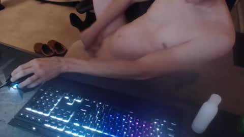 Snapshot of dakota_reilly chatting on 12, 11, 2025 Dakota online show from 12, 11, 2025